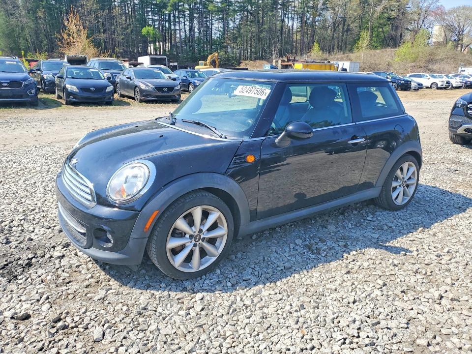 2013 MINI COOPER