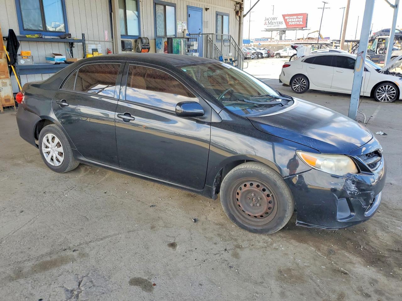 2011 TOYOTA COROLLA