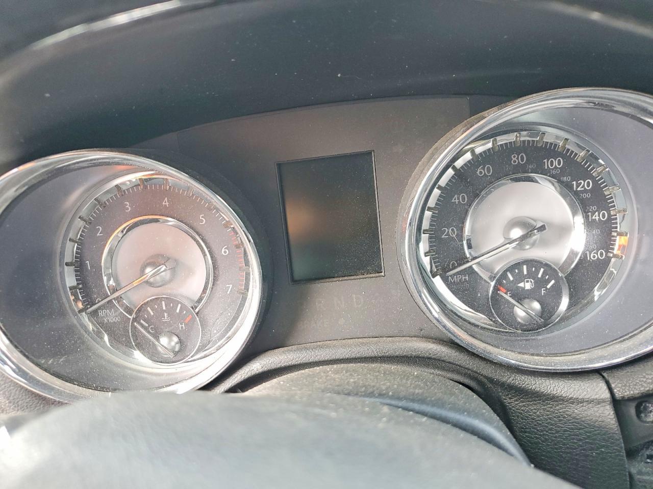 2011 CHRYSLER 300