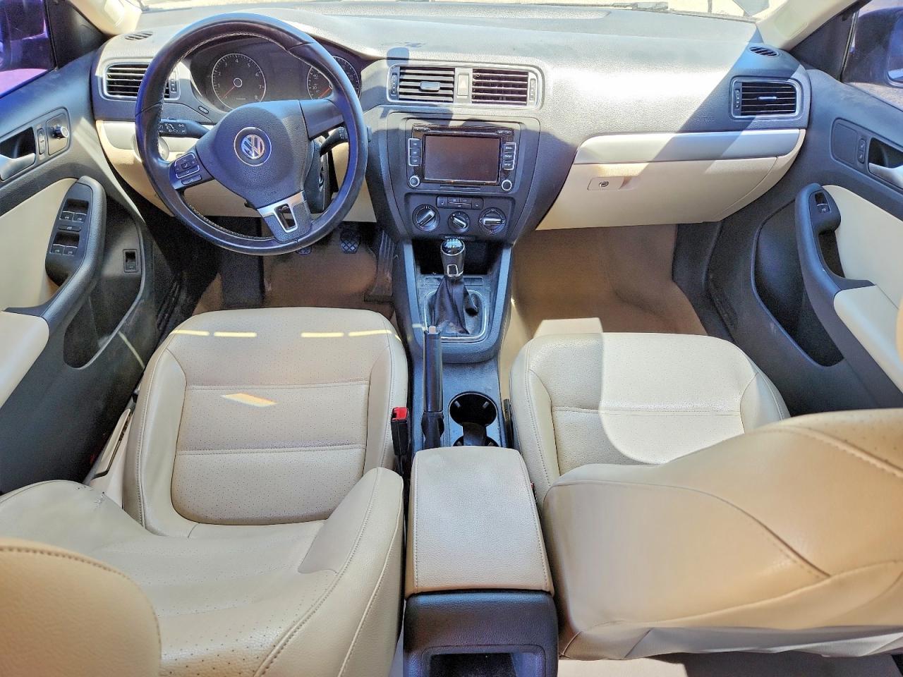 2013 VOLKSWAGEN JETTA
