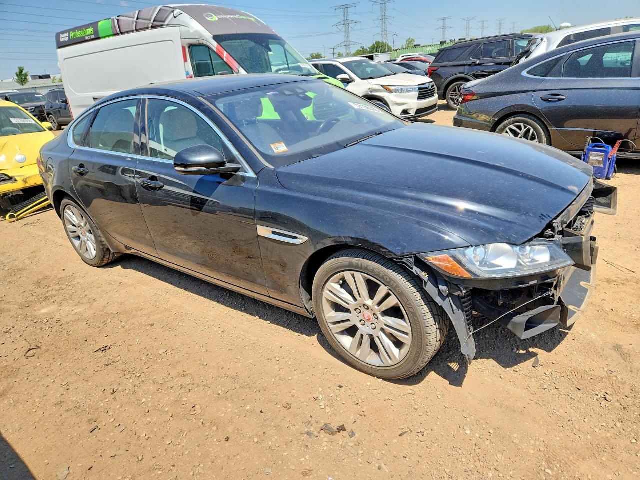2017 JAGUAR XF