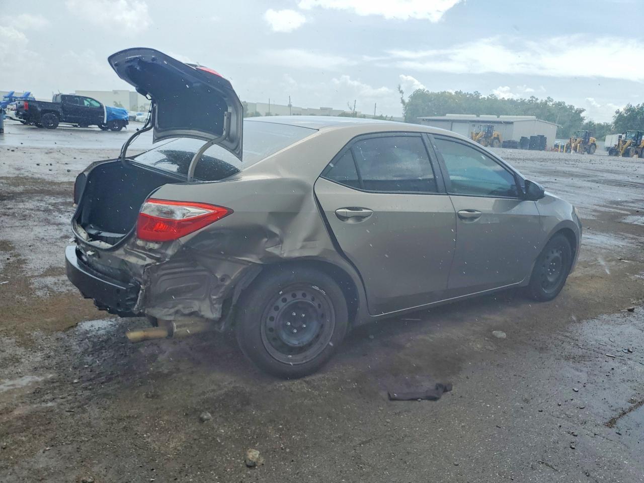 2016 TOYOTA COROLLA