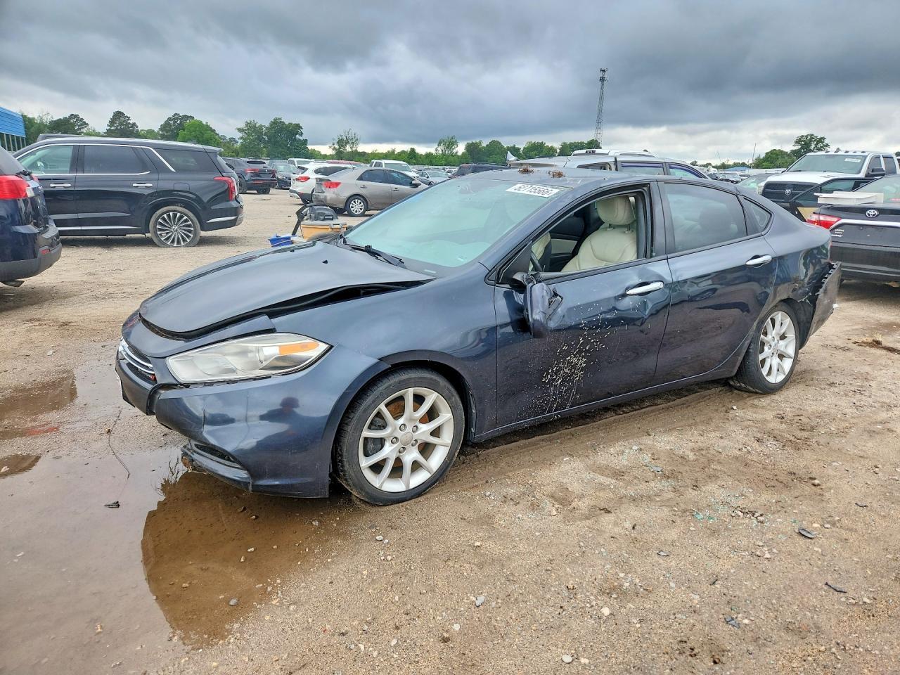 2013 DODGE Dart