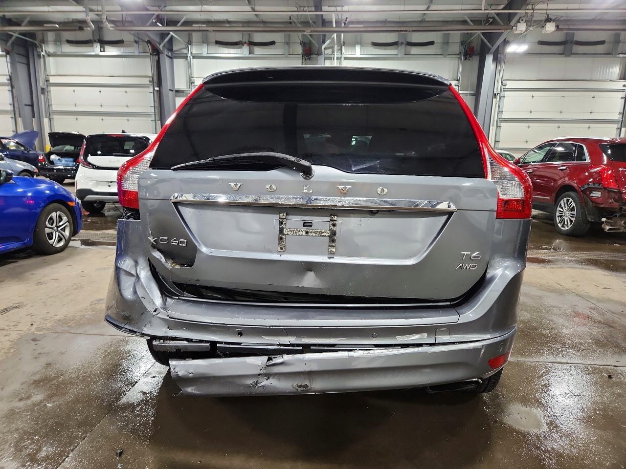2017 VOLVO XC60
