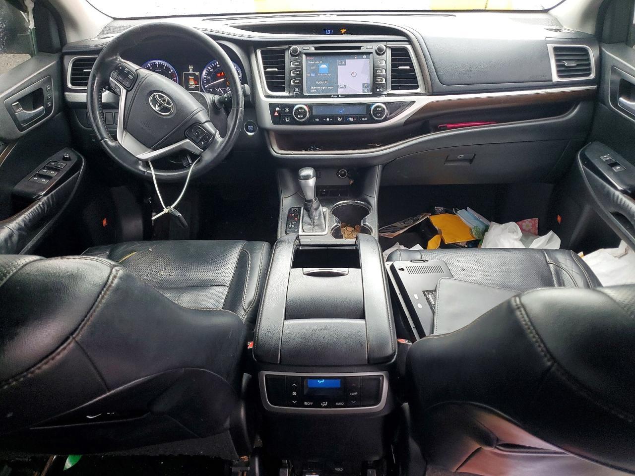2014 TOYOTA HIGHLANDER