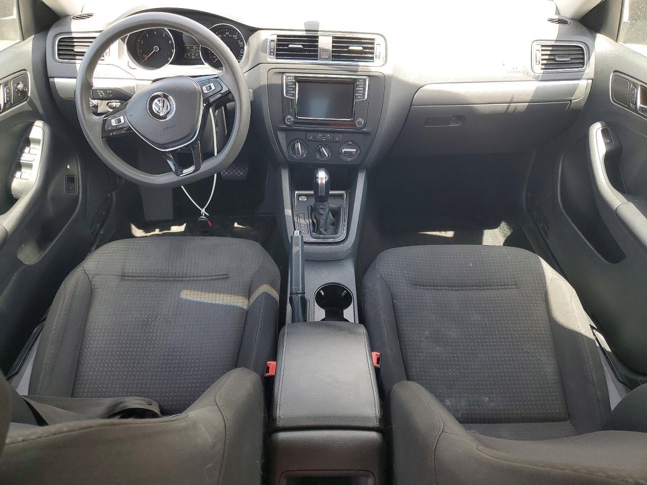 2016 VOLKSWAGEN JETTA
