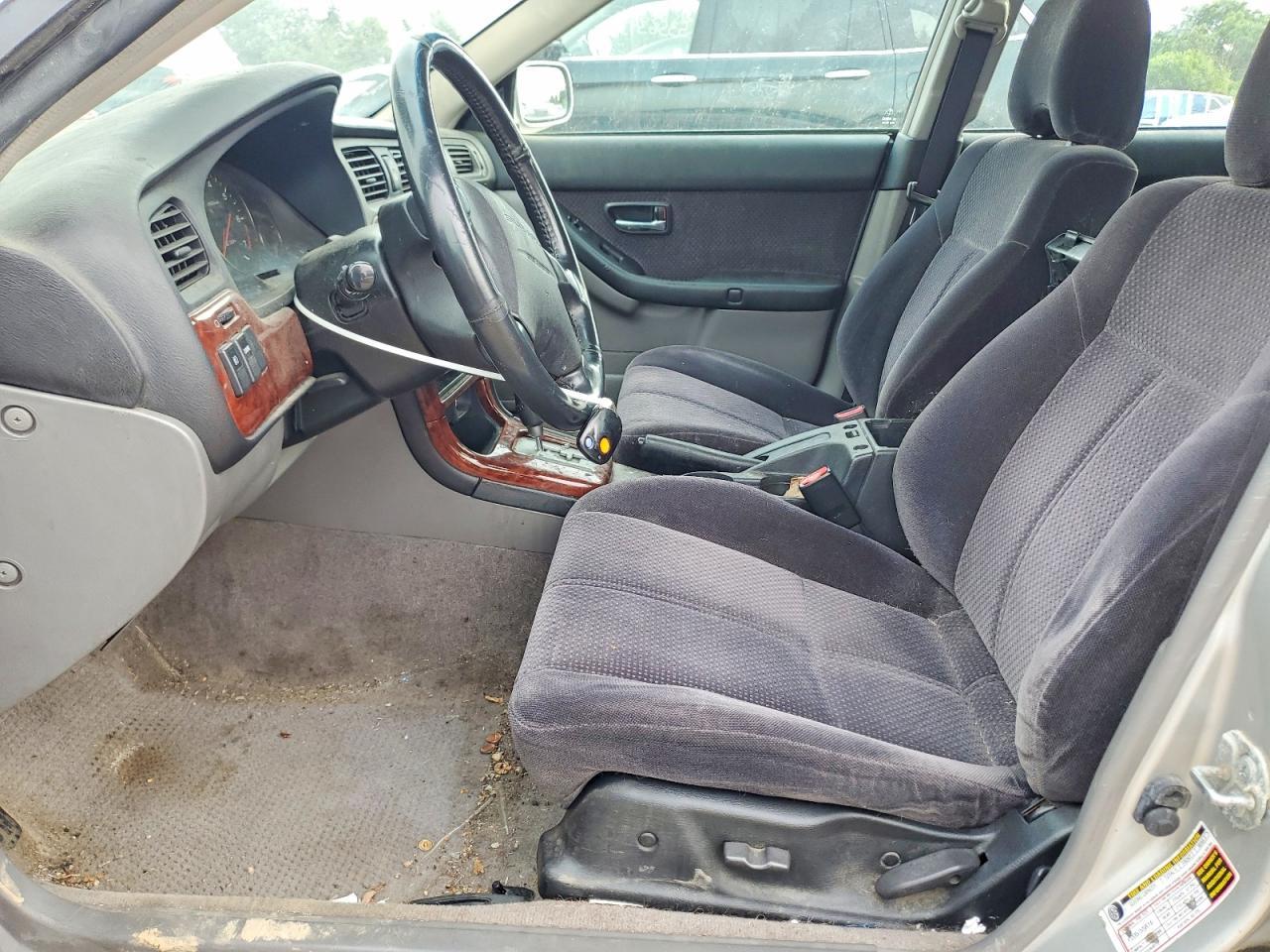 2004 SUBARU Legacy