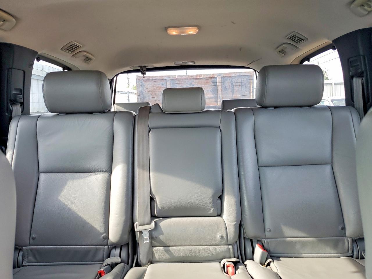 2010 TOYOTA Sequoia