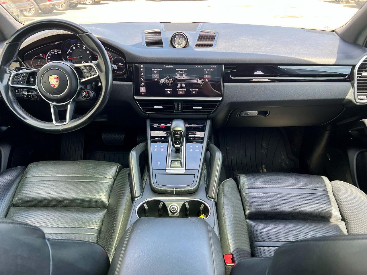 2019 PORSCHE CAYENNE
