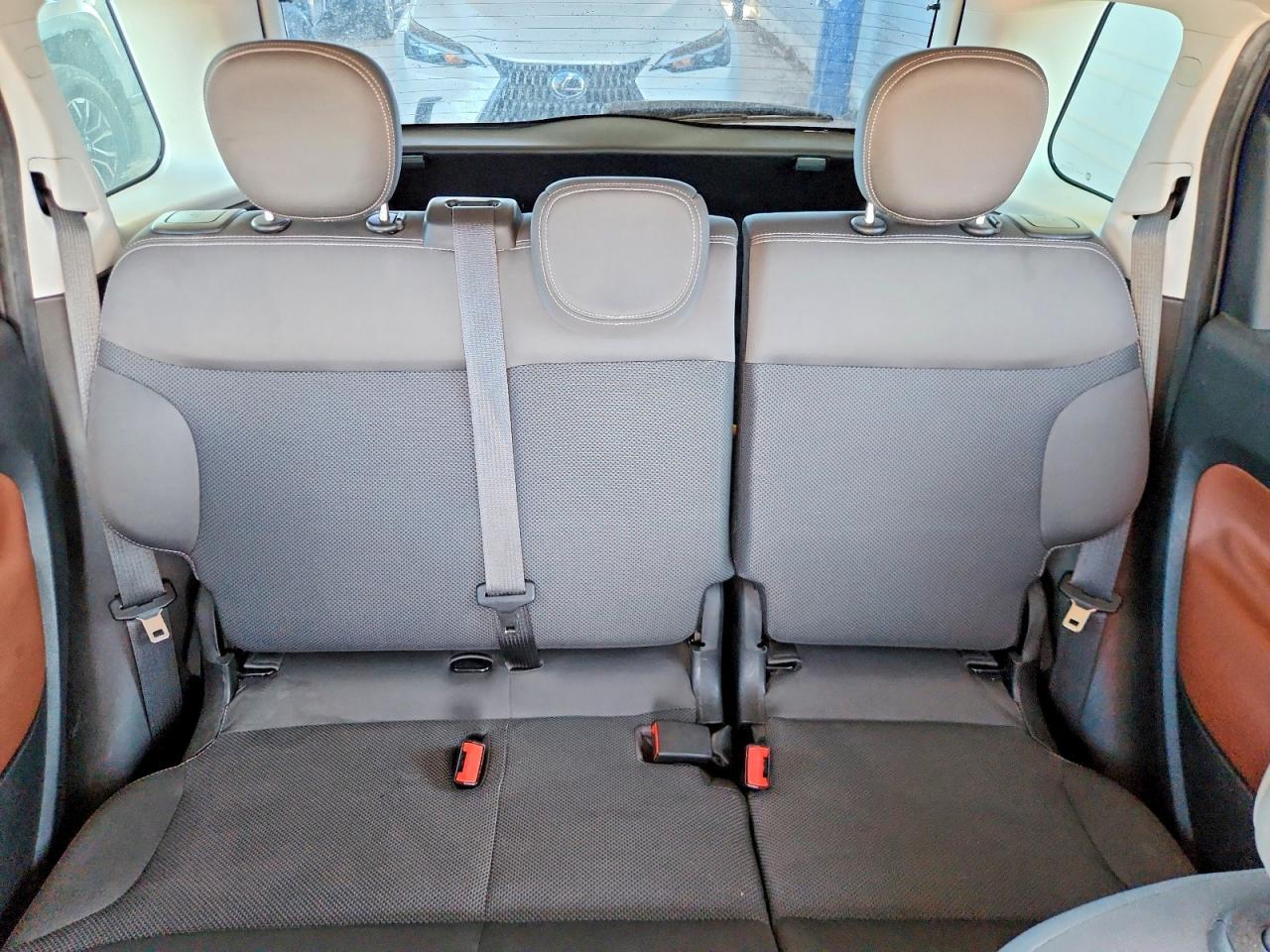 2015 FIAT 500L