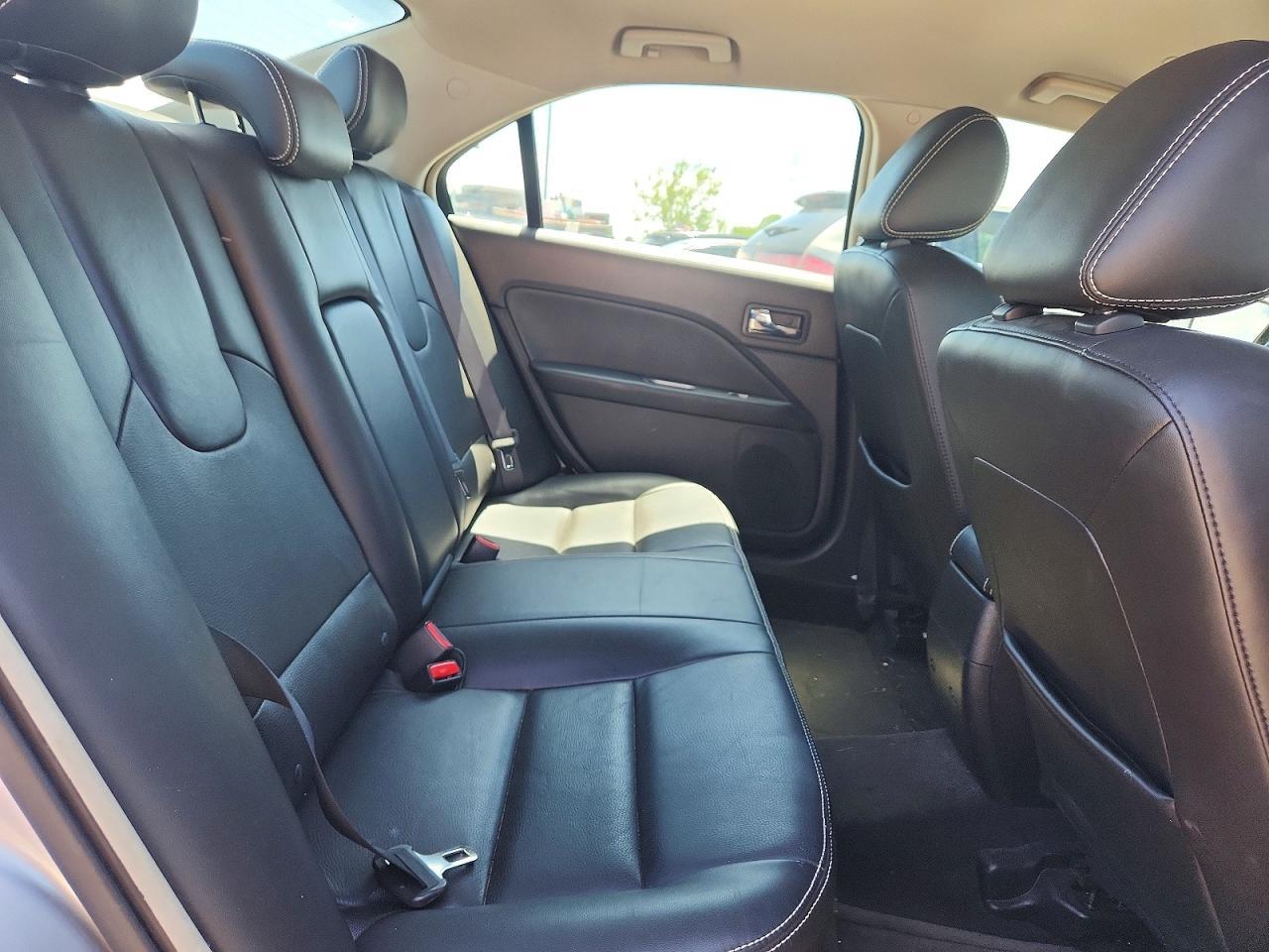 2011 FORD FUSION