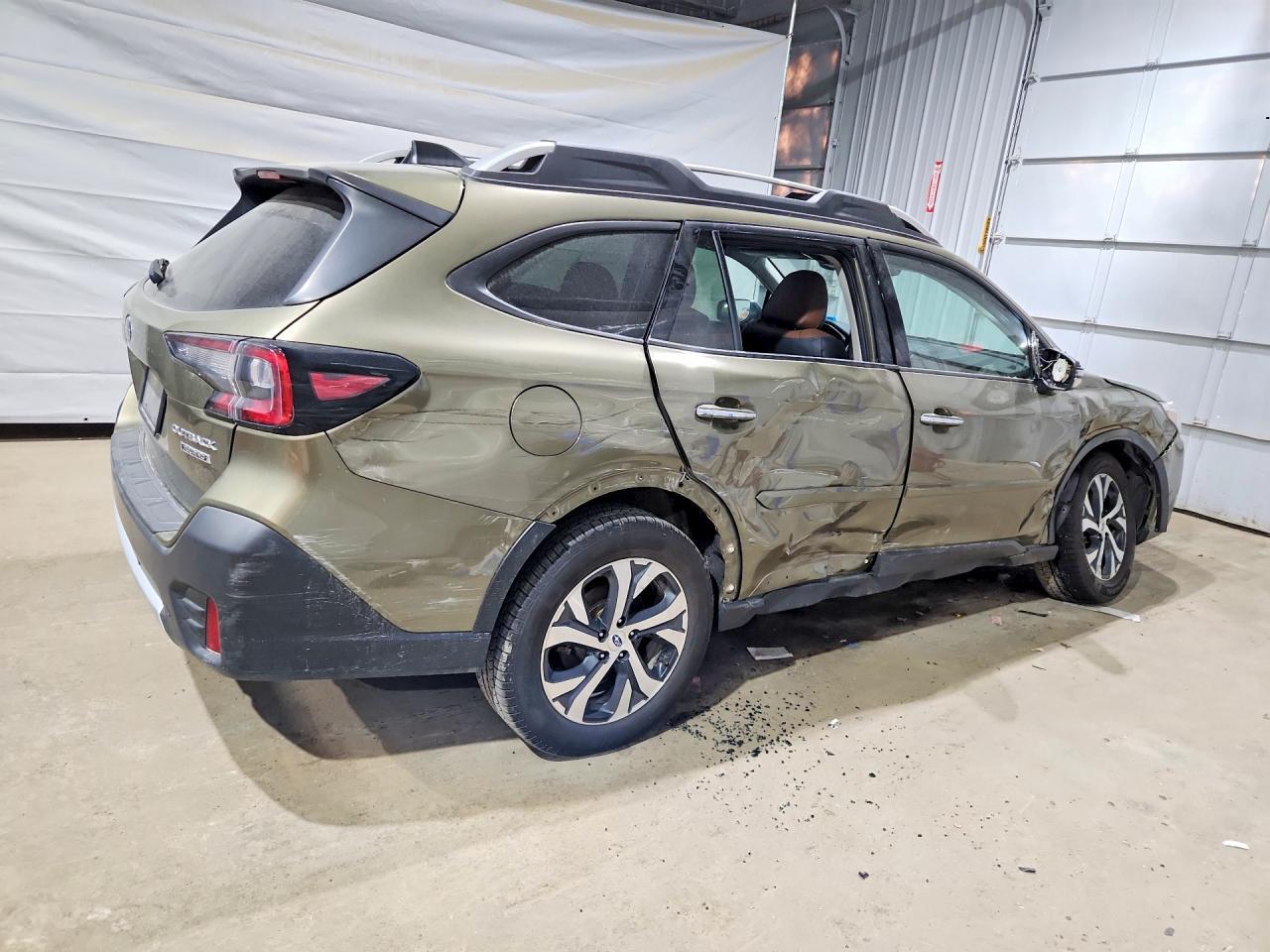 2022 SUBARU Outback