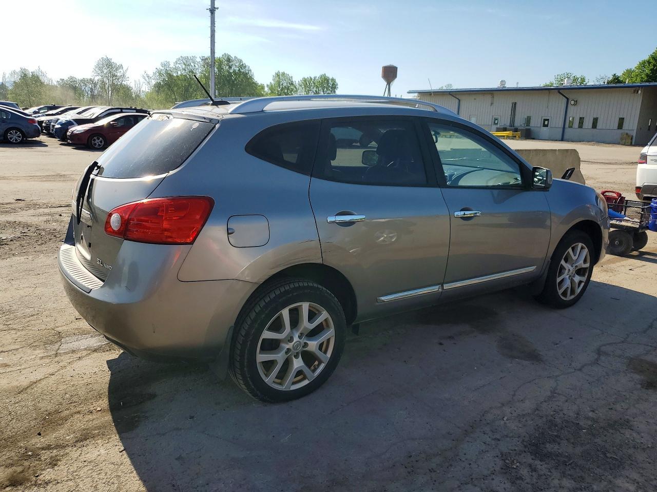 2011 NISSAN ROGUE