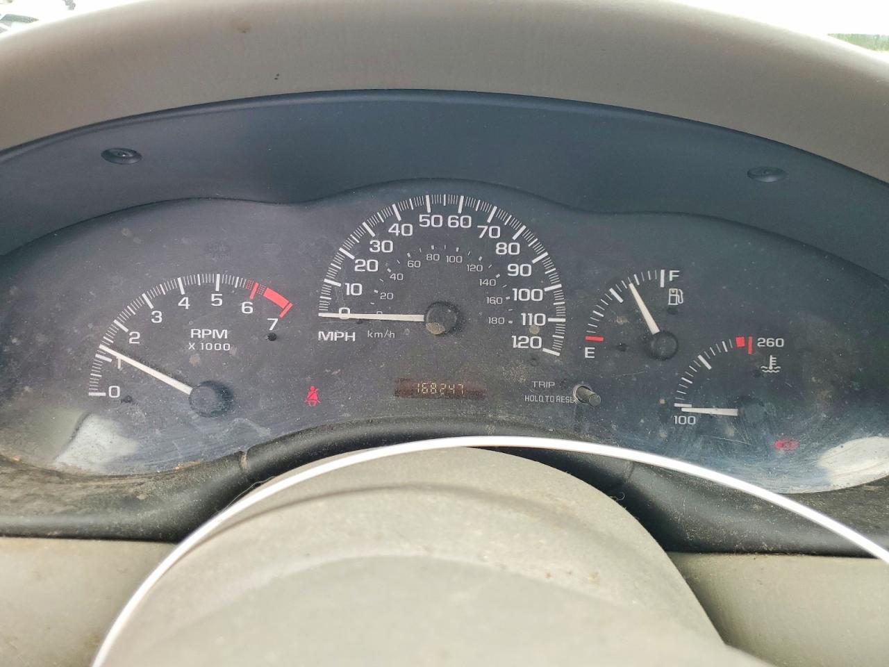2004 CHEVROLET Classic