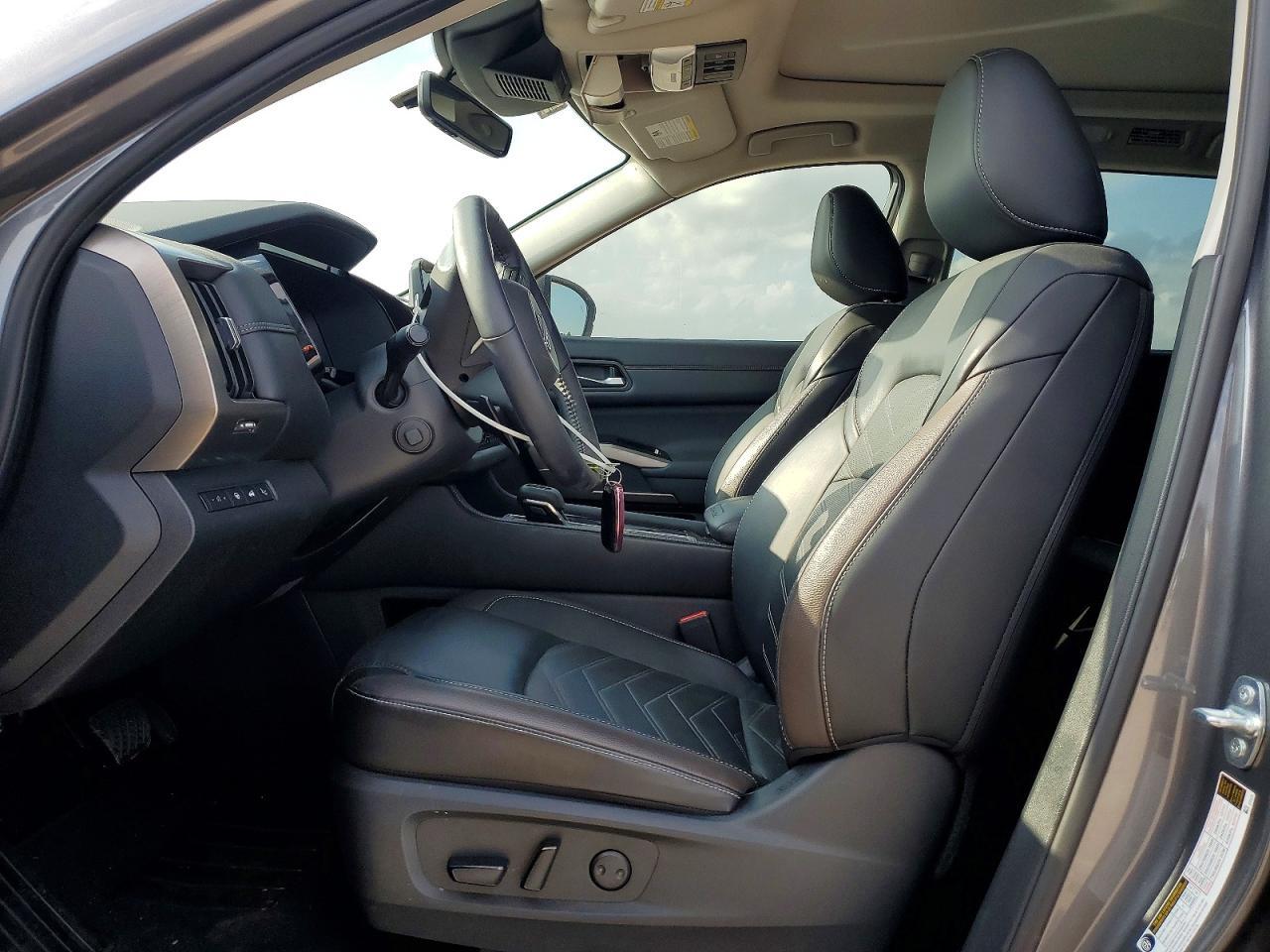 2024 NISSAN PATHFINDER
