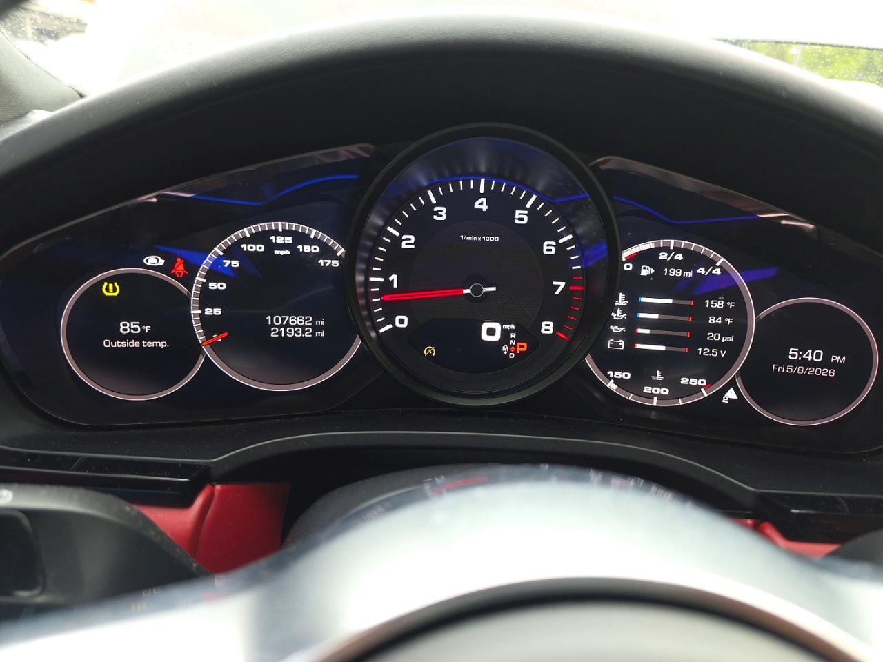 2019 PORSCHE CAYENNE