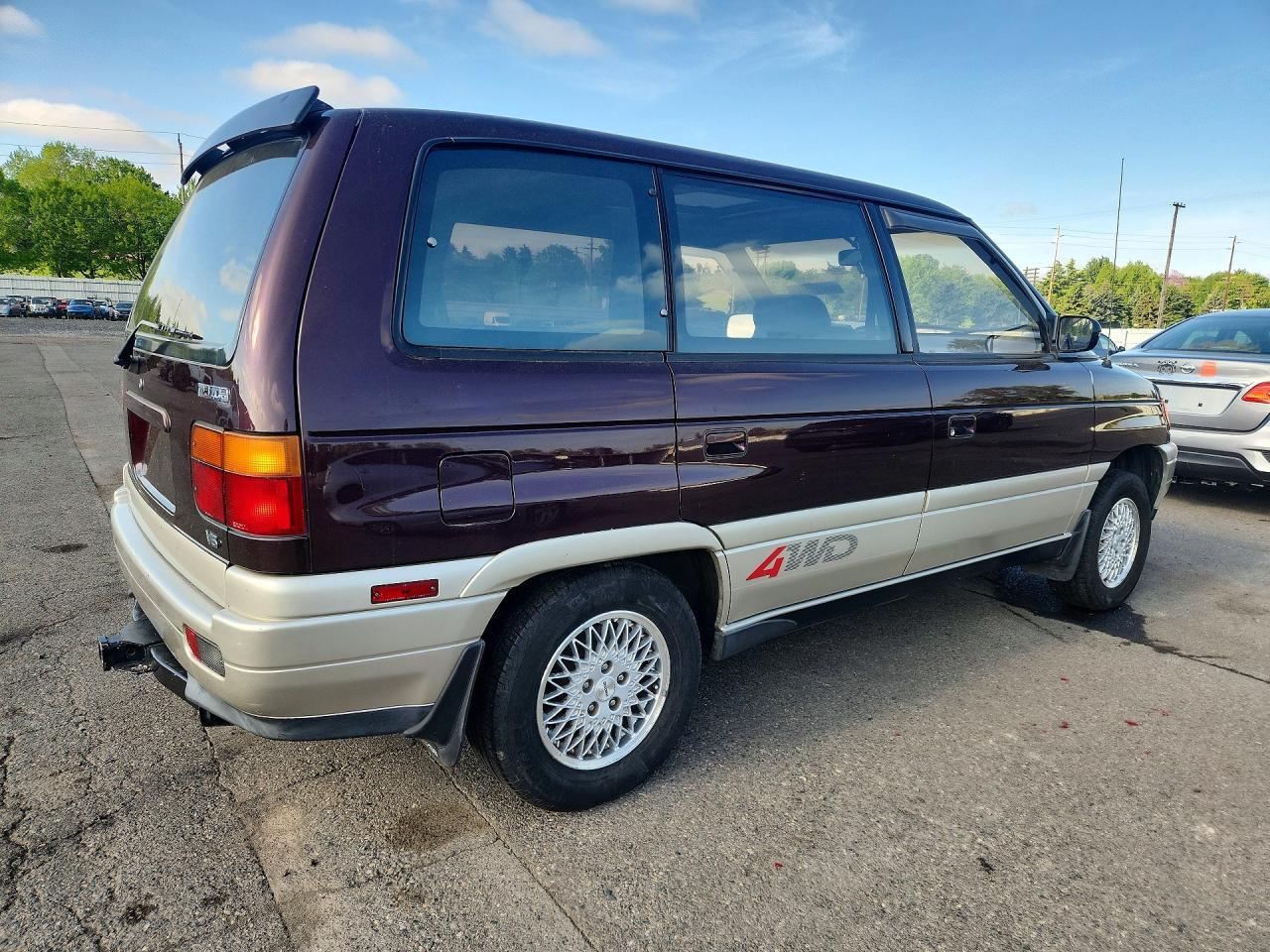 1995 MAZDA Mpv