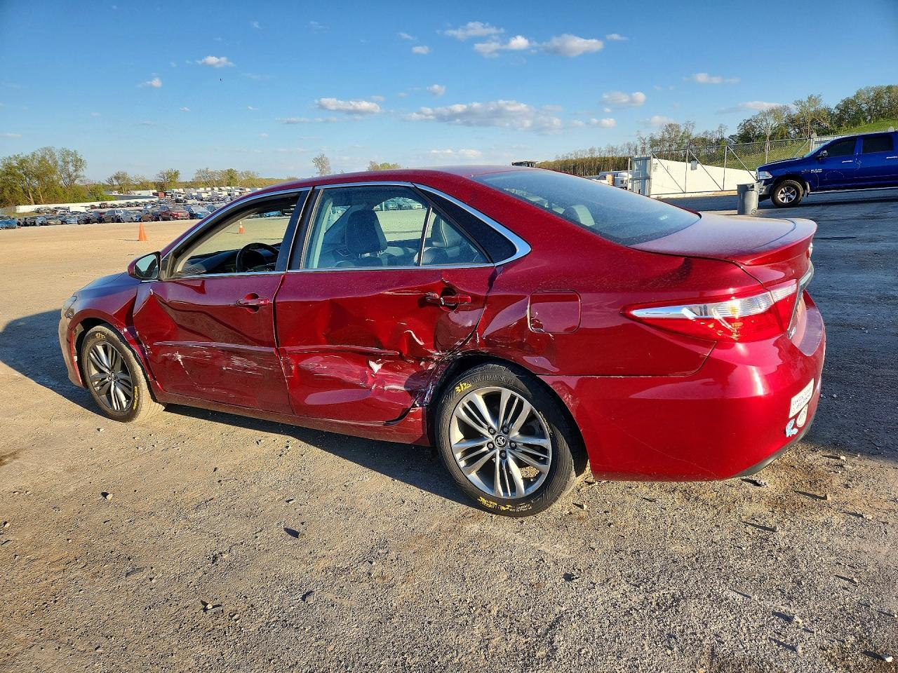 2015 TOYOTA CAMRY