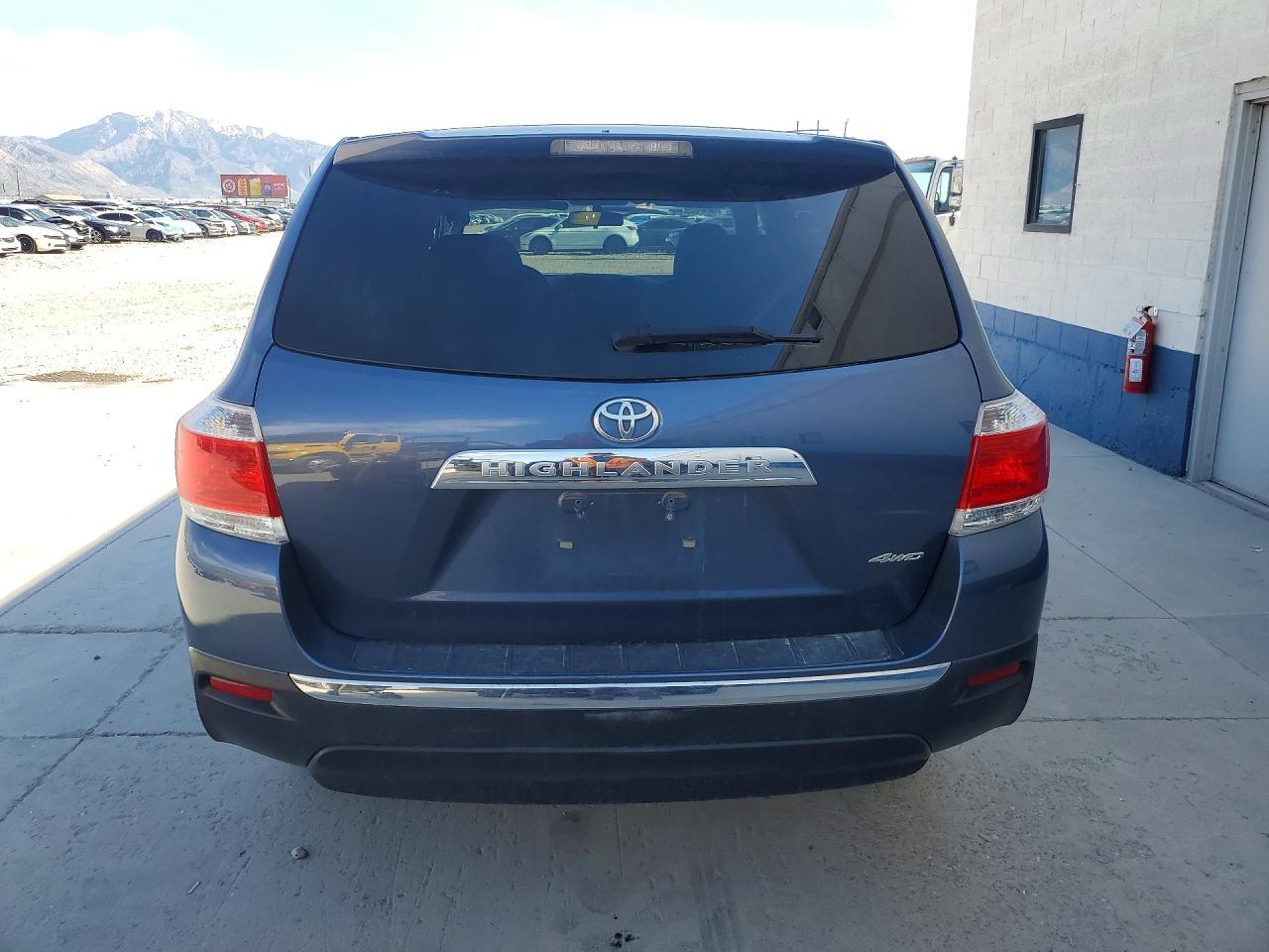 2013 TOYOTA HIGHLANDER