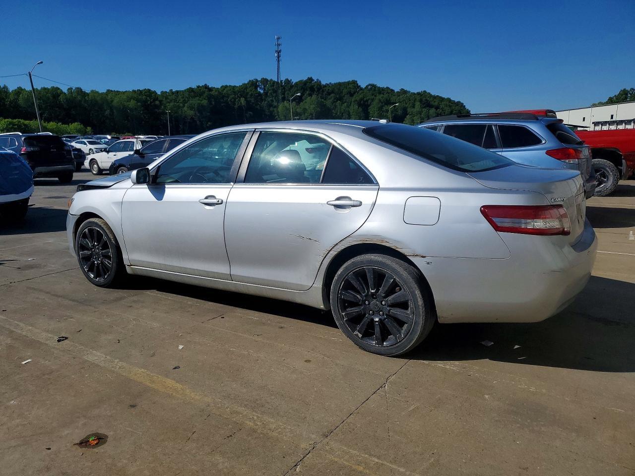 2010 TOYOTA CAMRY