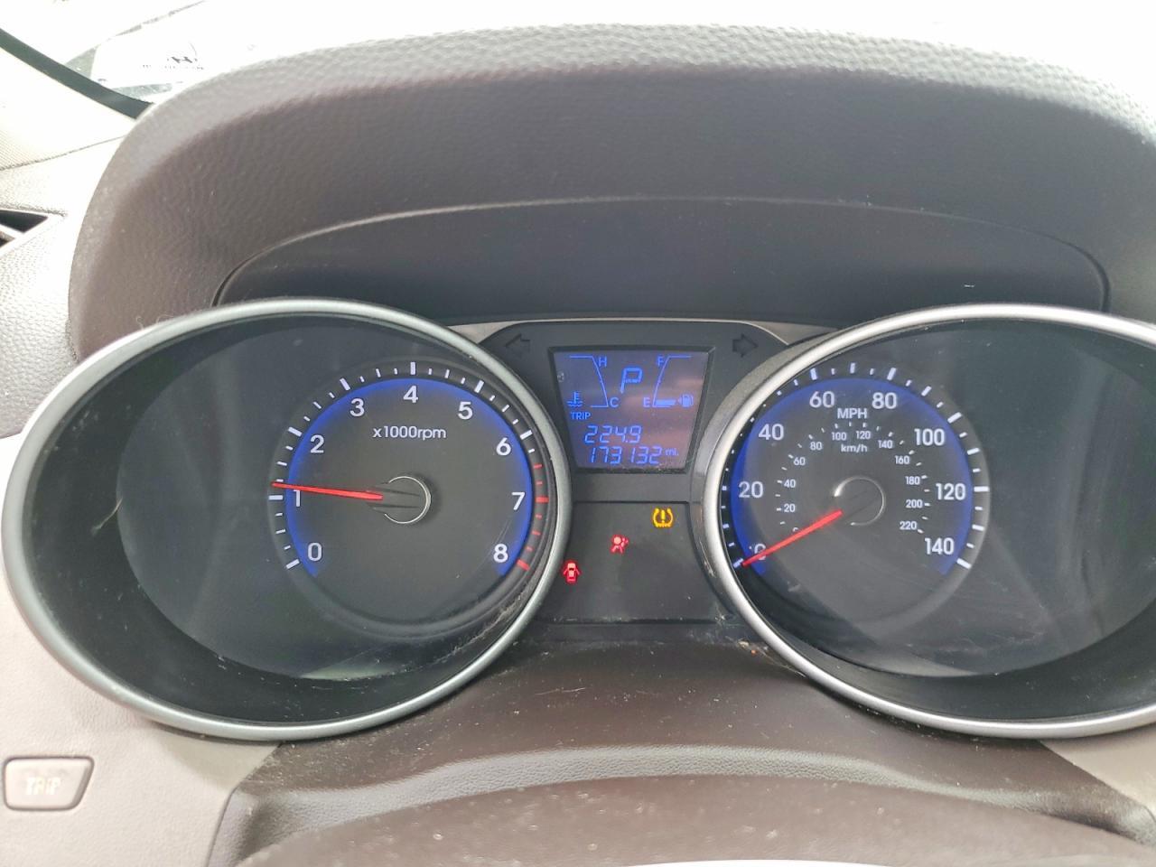 2012 HYUNDAI TUCSON