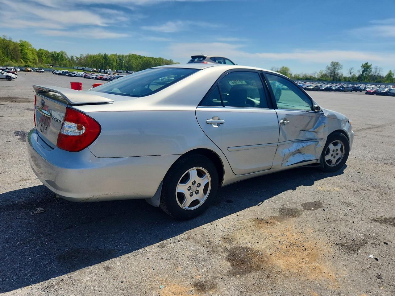 2004 TOYOTA CAMRY