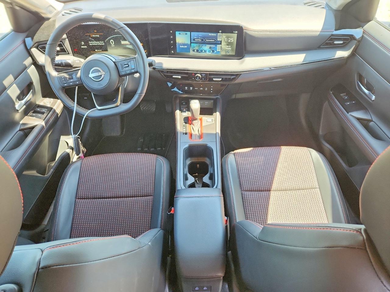 2025 NISSAN KICKS