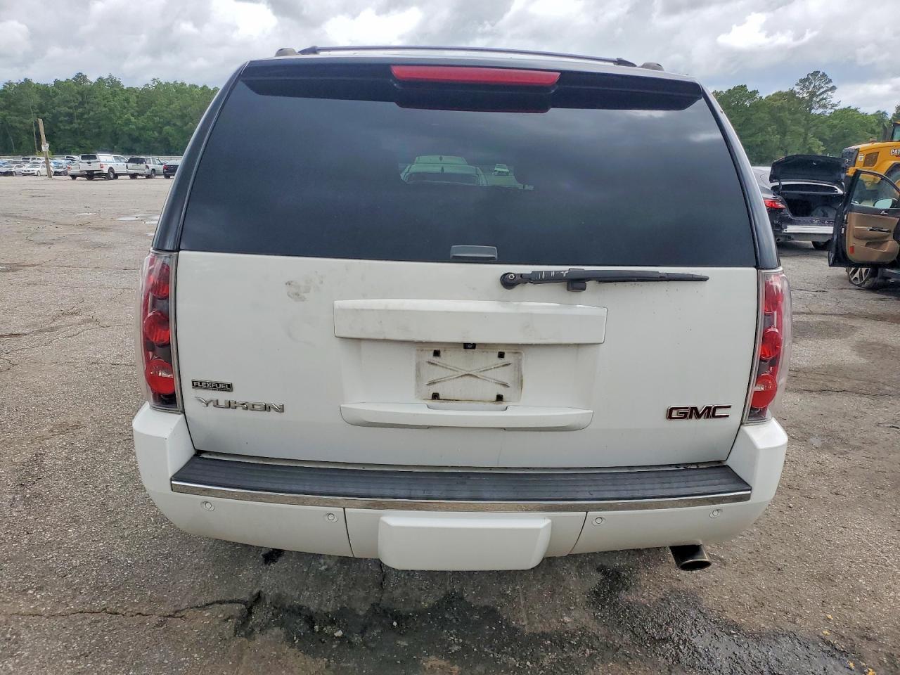 2011 GMC Yukon