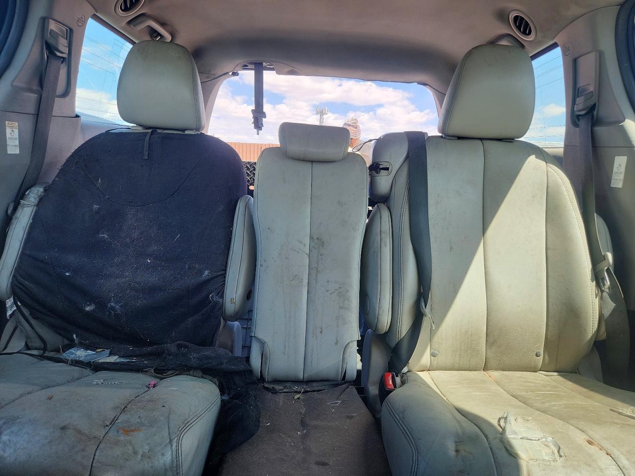 2015 TOYOTA SIENNA