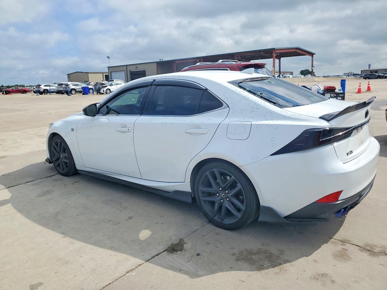 2017 LEXUS IS 200t