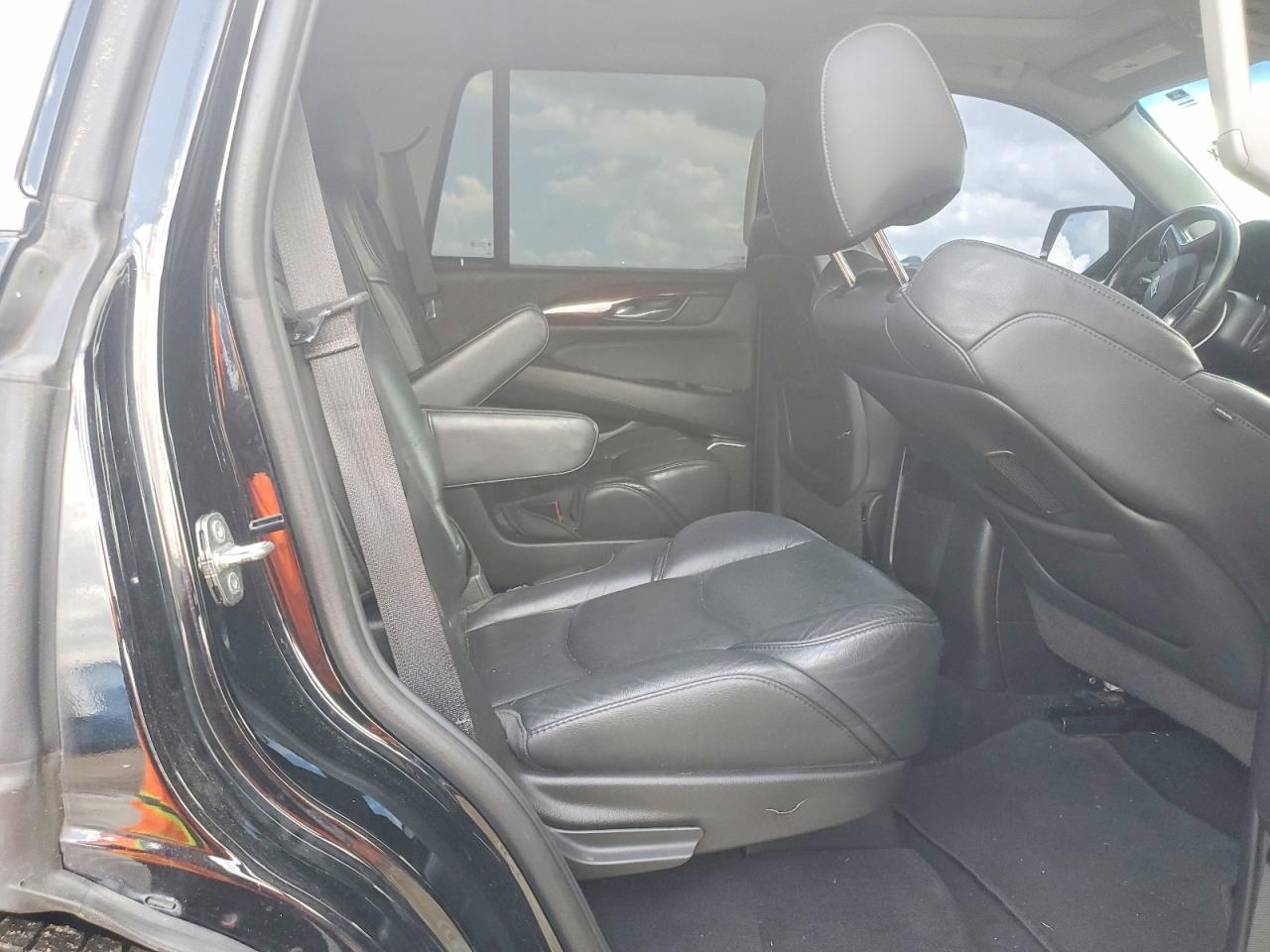 2018 CADILLAC ESCALADE