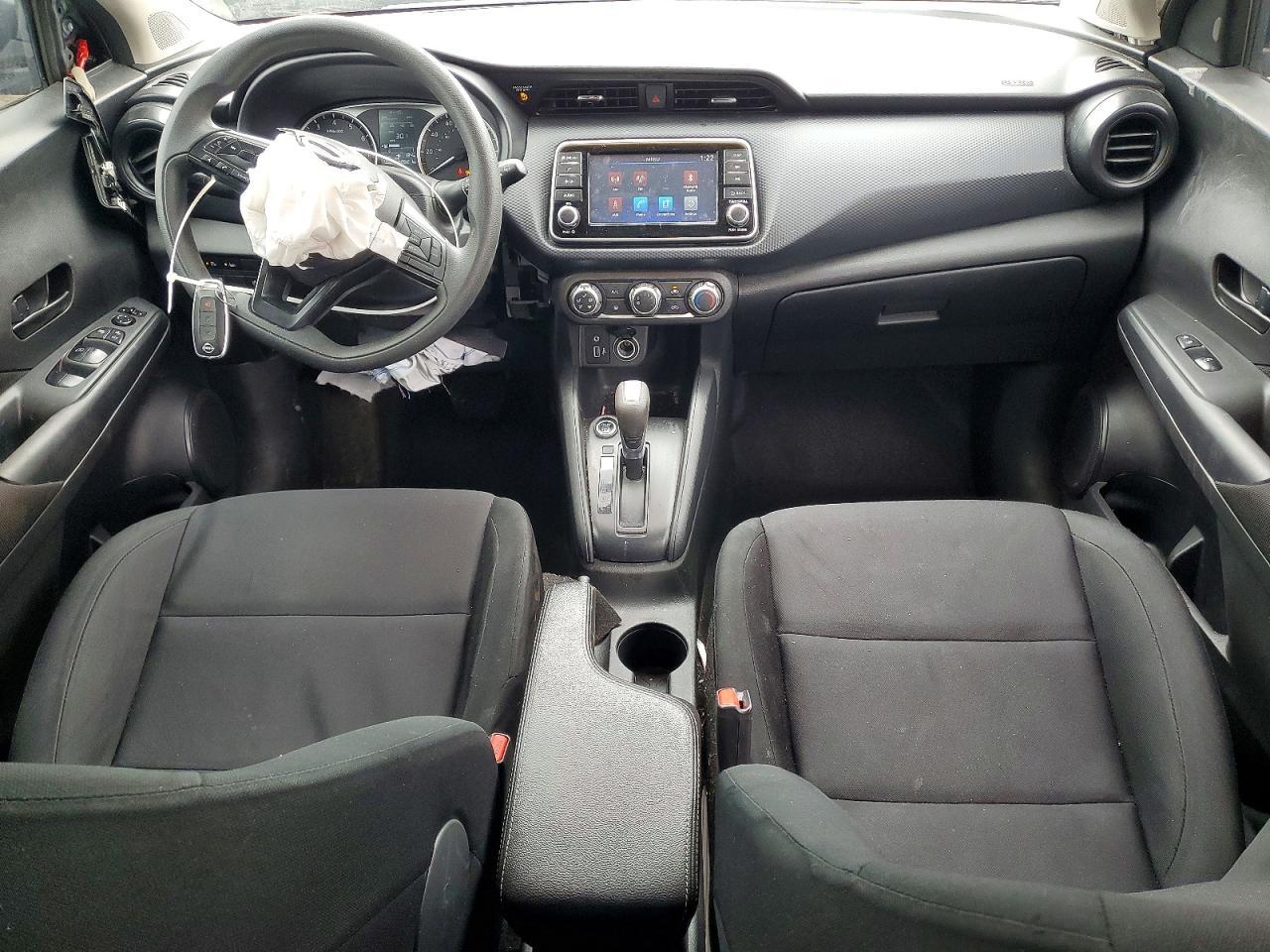 2023 NISSAN KICKS
