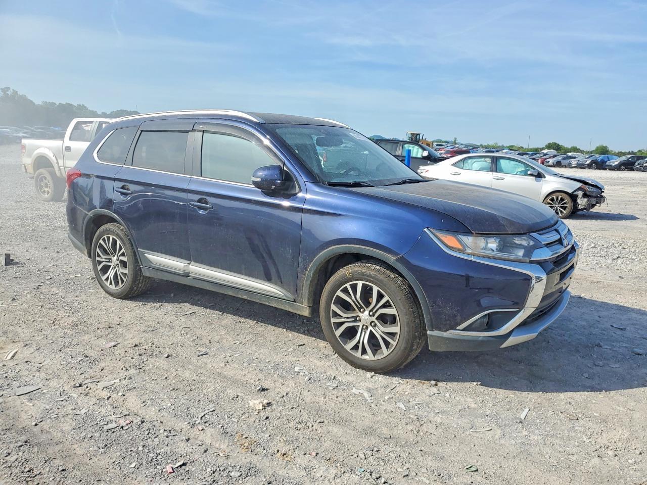 2017 MITSUBISHI outlander