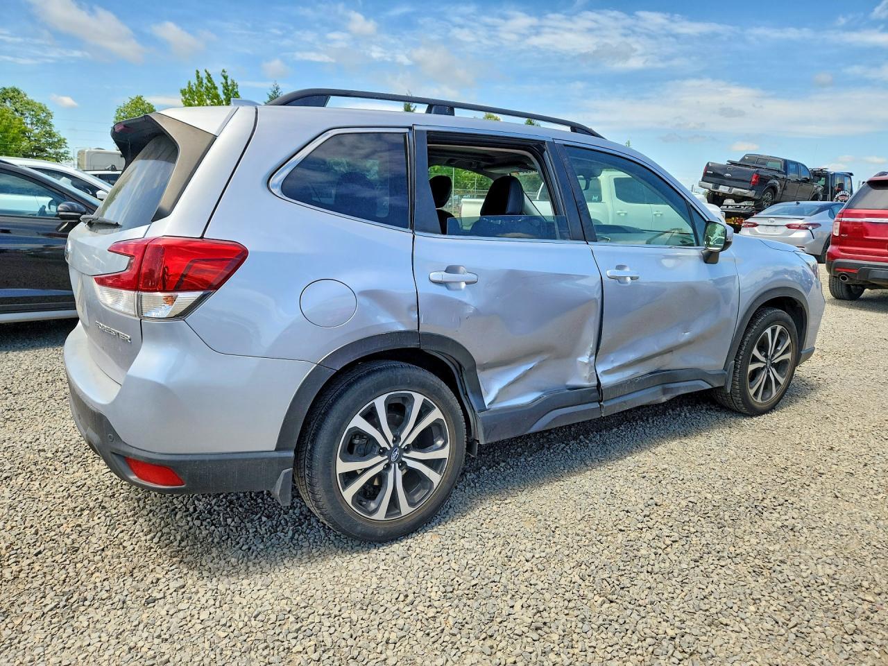 2021 SUBARU FORESTER