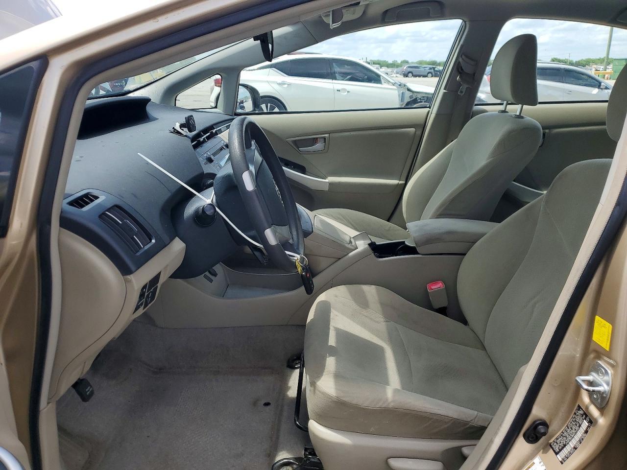 2011 TOYOTA PRIUS