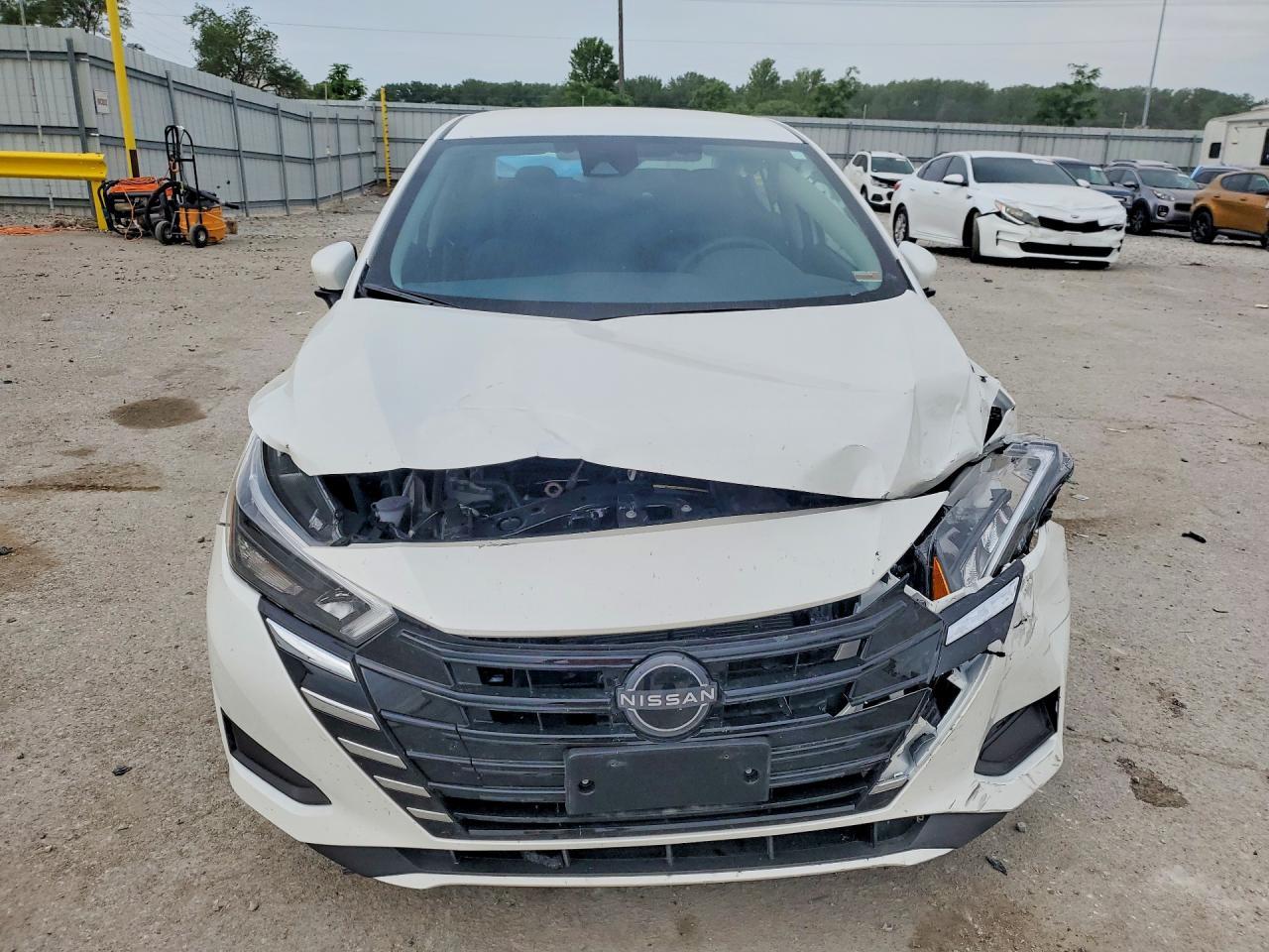 2025 NISSAN VERSA