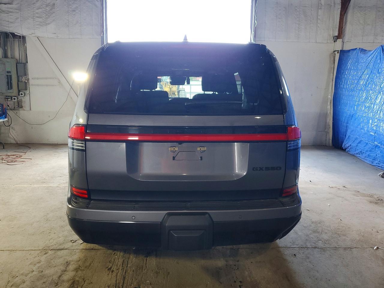 2025 LEXUS GX 550