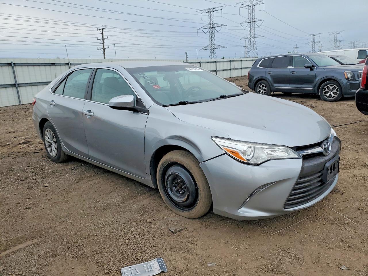 2016 TOYOTA CAMRY