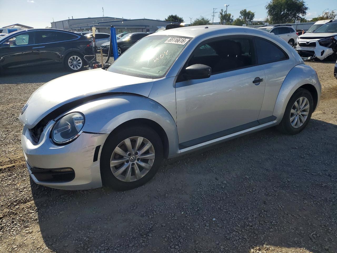 2014 VOLKSWAGEN Beetle