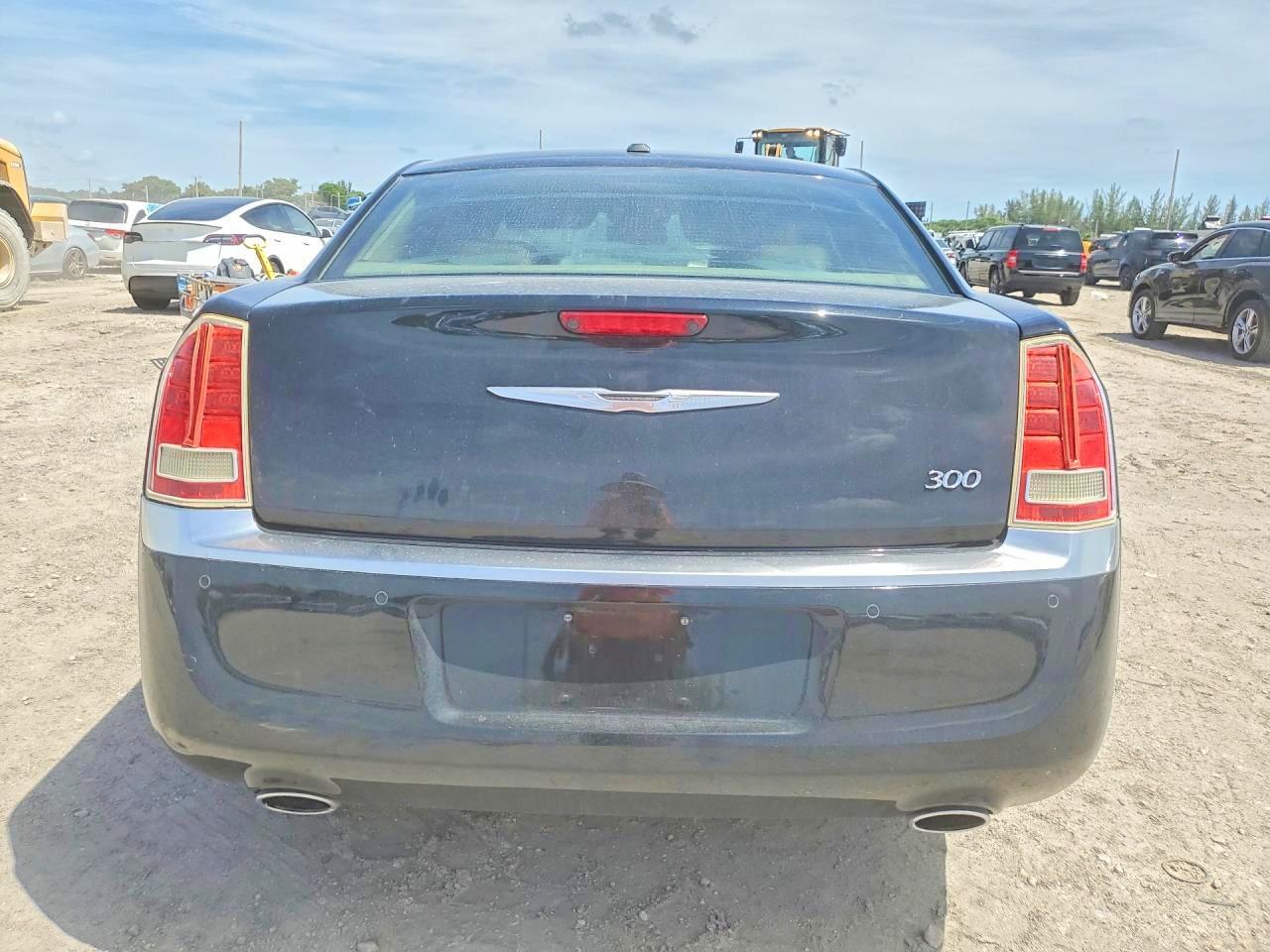 2012 CHRYSLER 300
