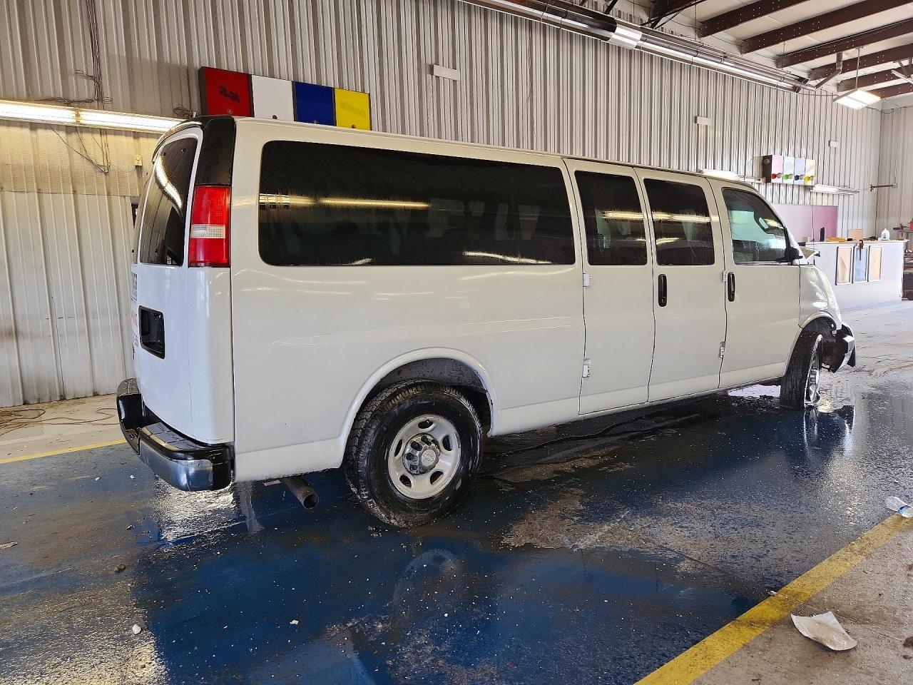 2016 CHEVROLET Express 3500