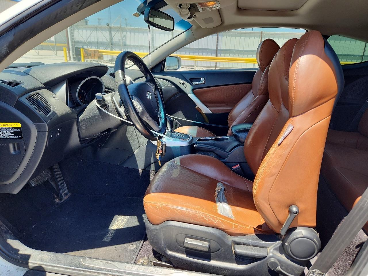 2010 HYUNDAI GENESIS
