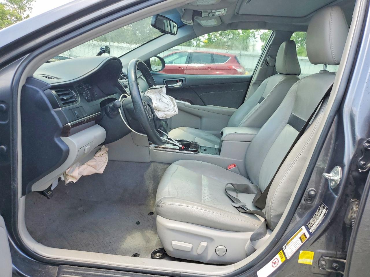 2014 TOYOTA CAMRY