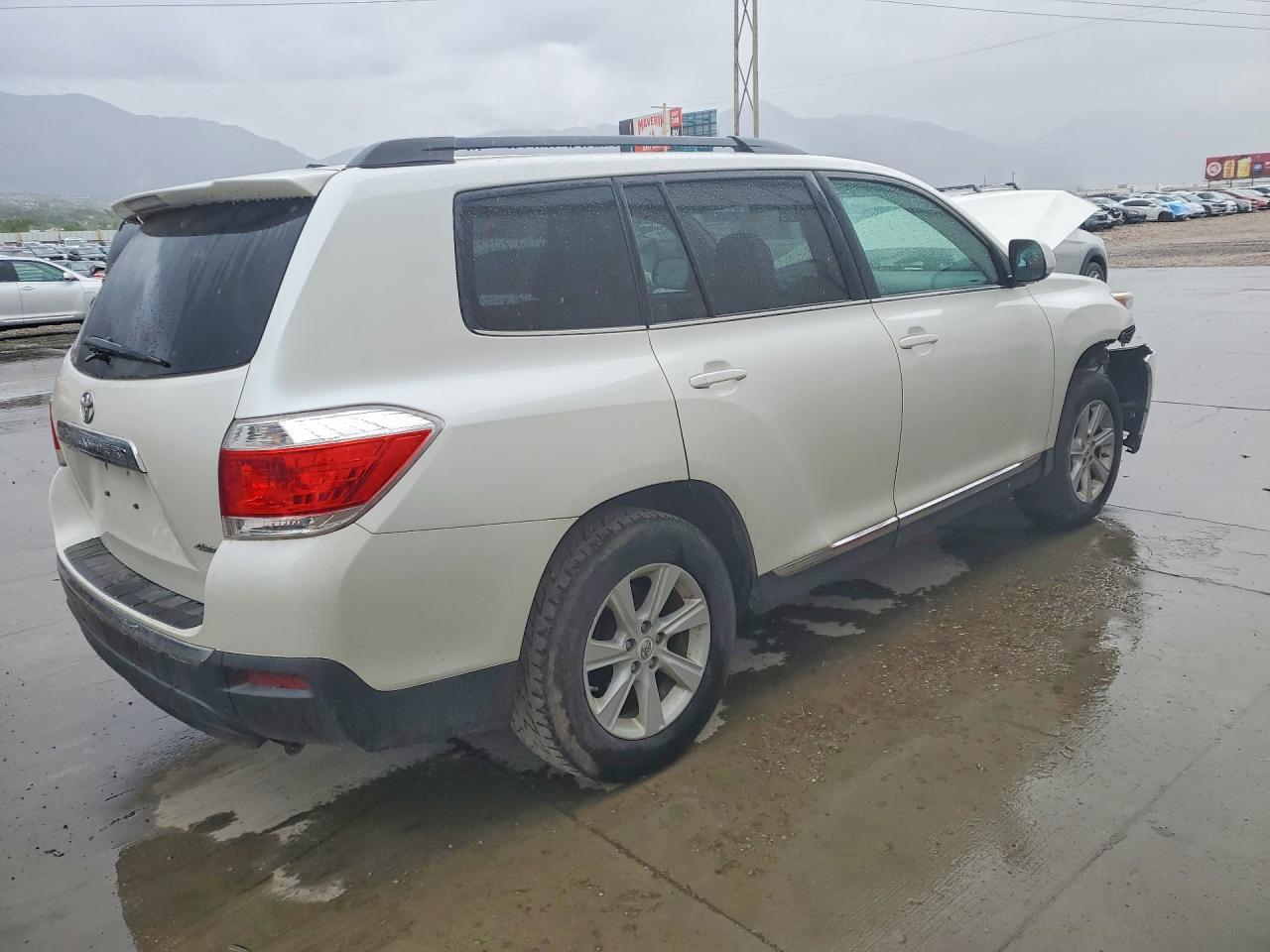 2012 TOYOTA HIGHLANDER