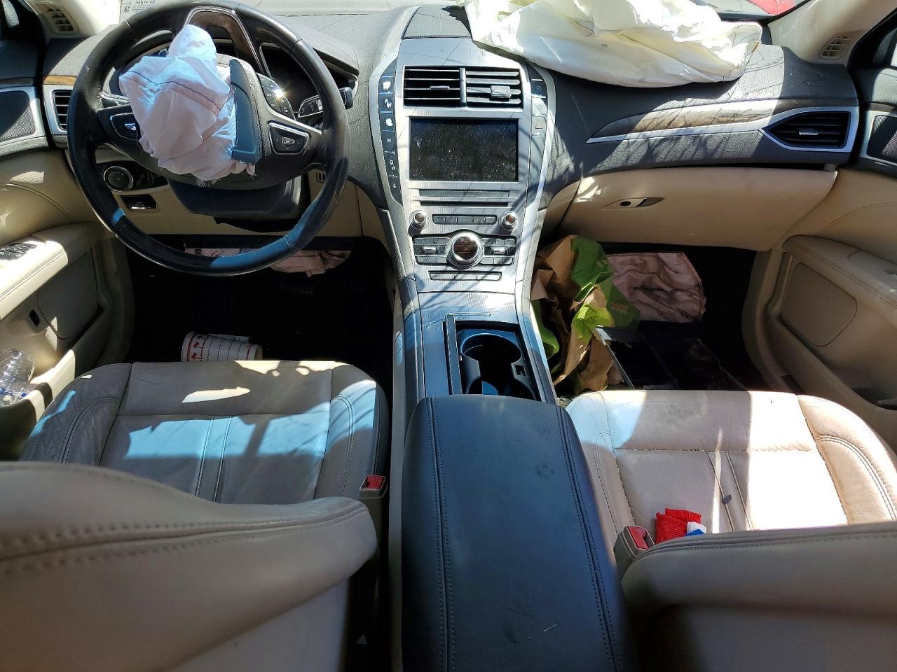2017 LINCOLN MKZ