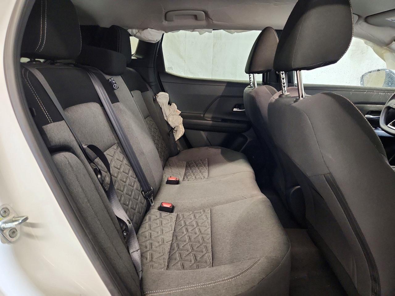 2026 NISSAN KICKS