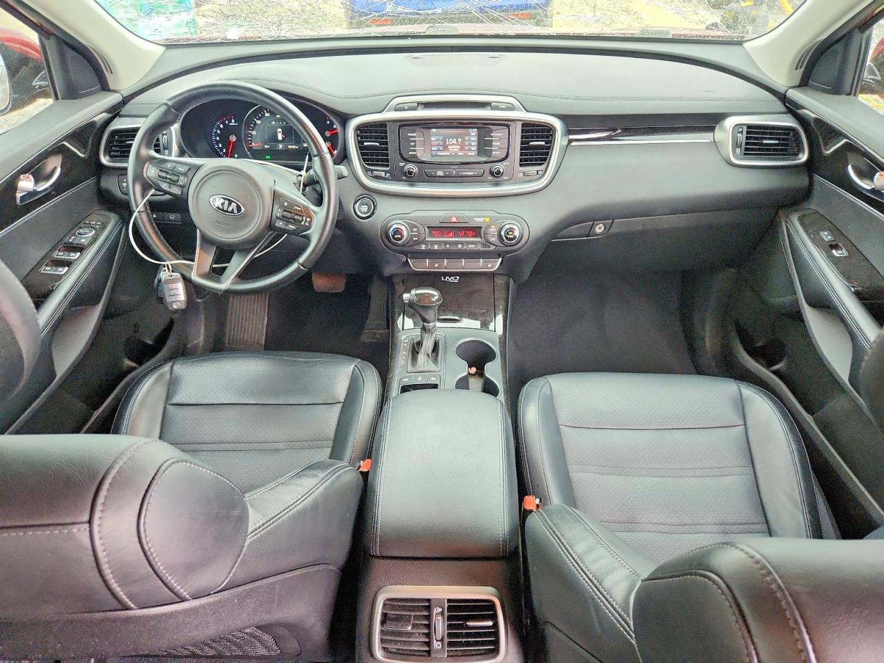 2016 KIA SORENTO
