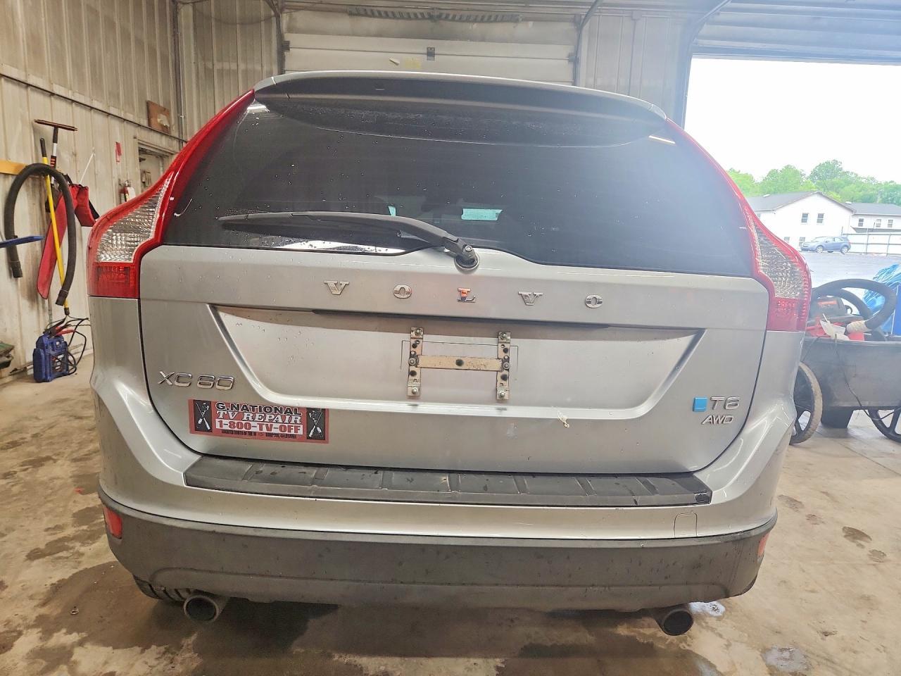 2011 VOLVO XC60