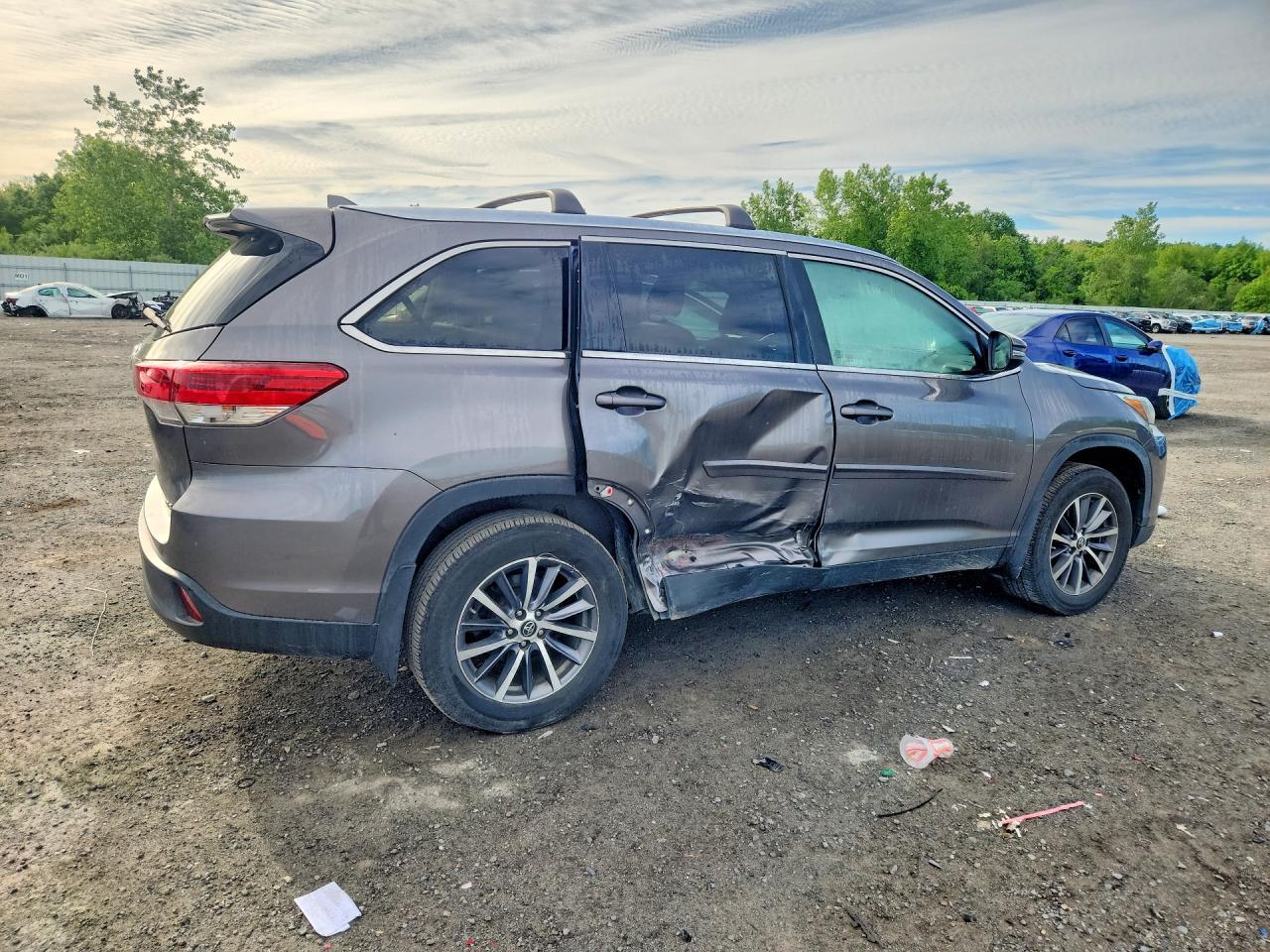 2019 TOYOTA HIGHLANDER