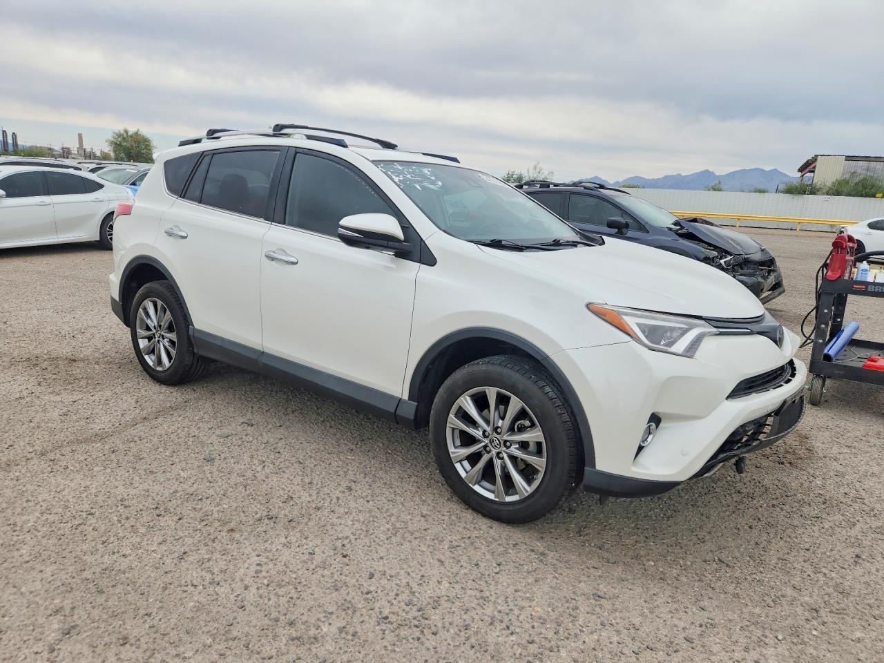 2016 TOYOTA RAV4